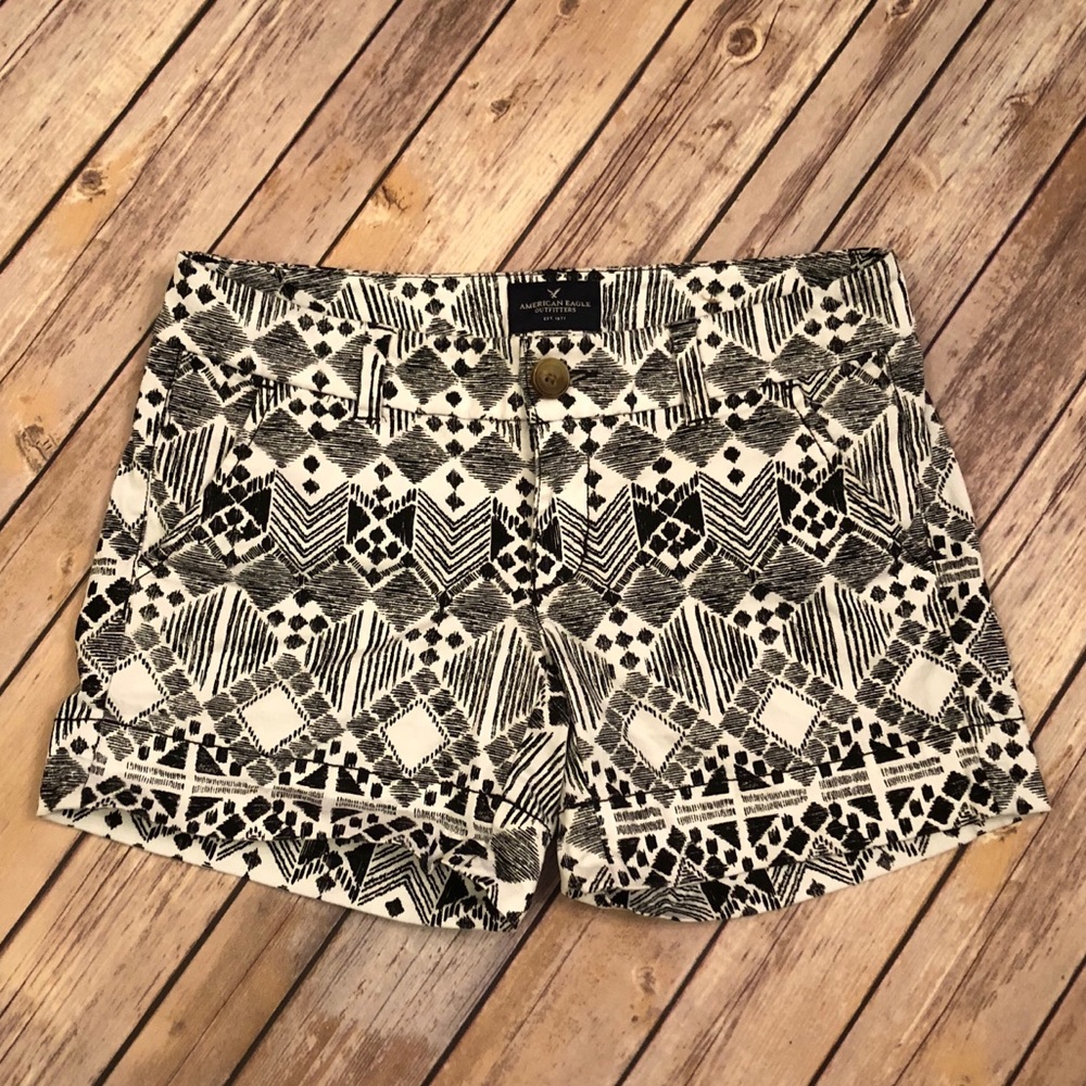 American Eagle White Tribal Print Chino Shorts